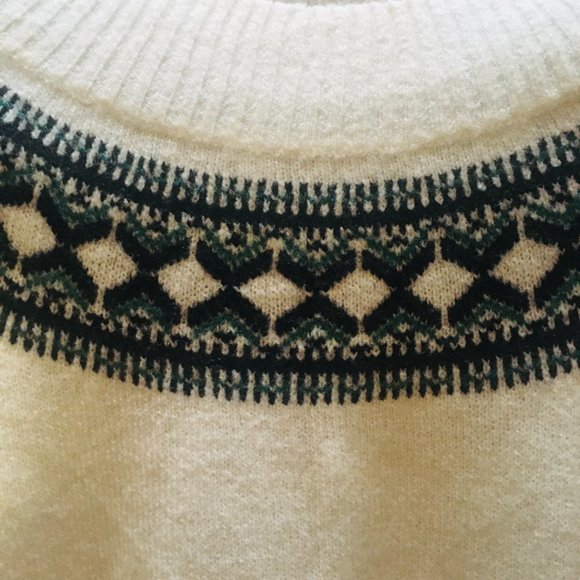 Women's cream colored Sweater - Picture 3 of 4